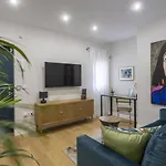 Beautiful Blue Triana Apartment