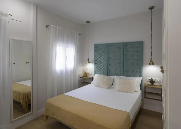 Beautiful Blue Triana Apartment